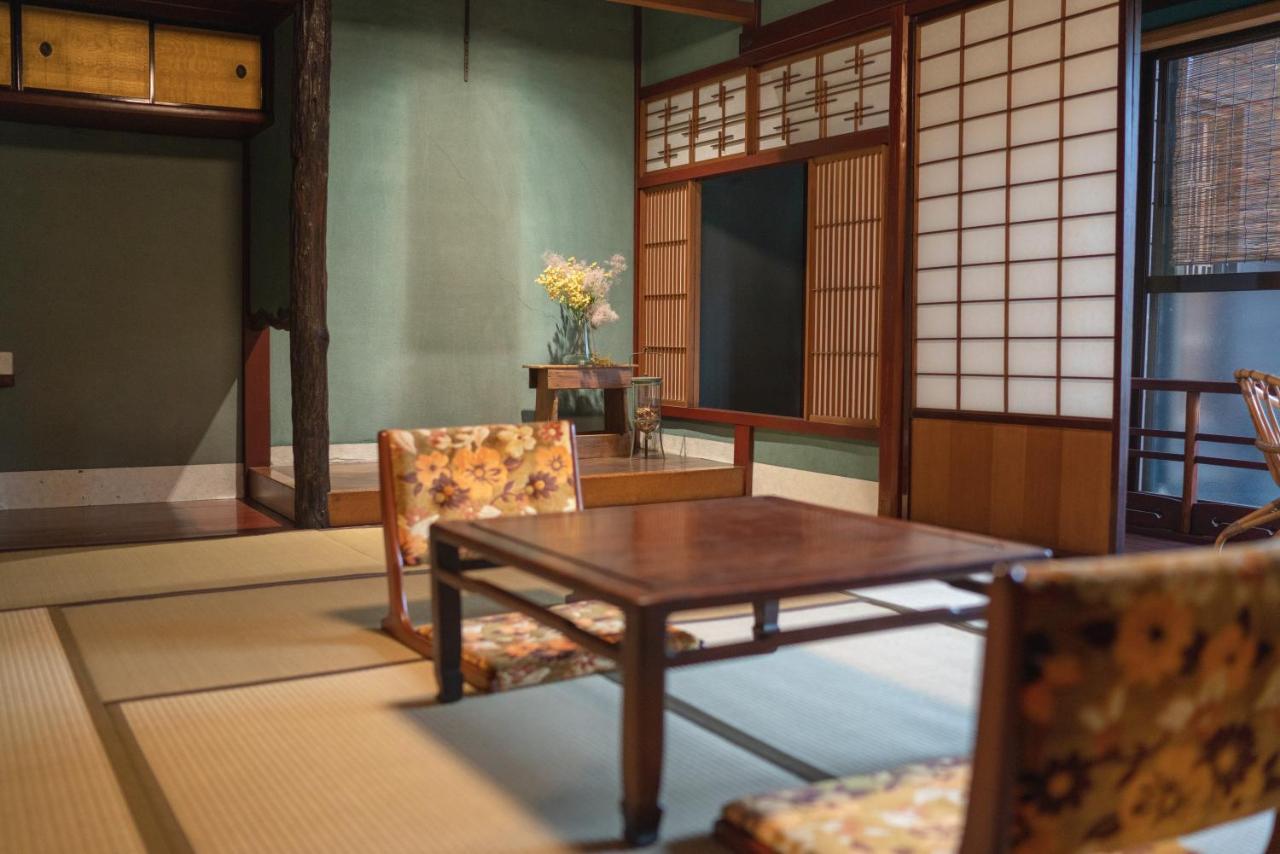 Machiya Guest House Carta Kanazawa Exterior photo